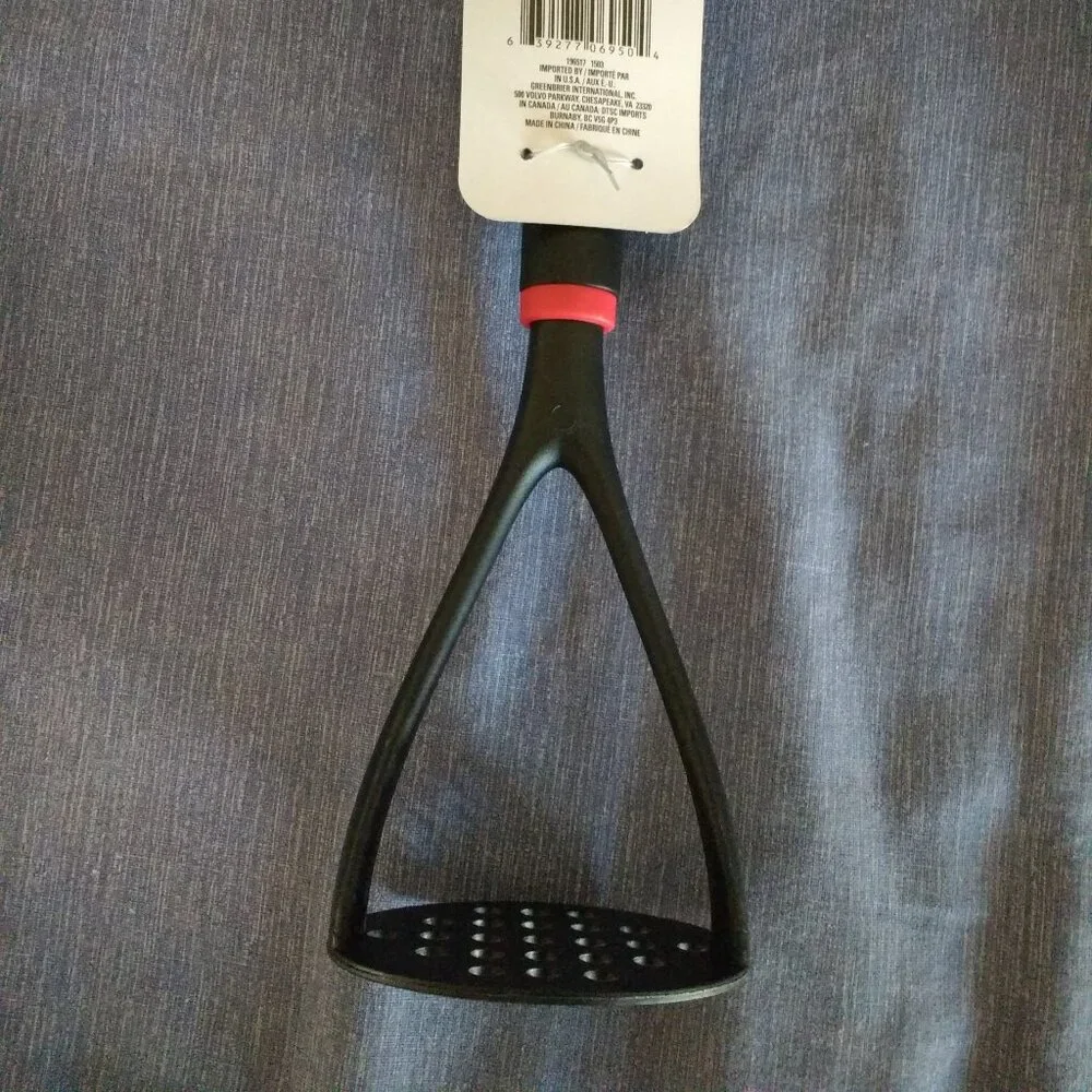 Kitchen tools: Whisk, Mash potato, Sieves x 2, Slotted Spoon x 2 New x 6